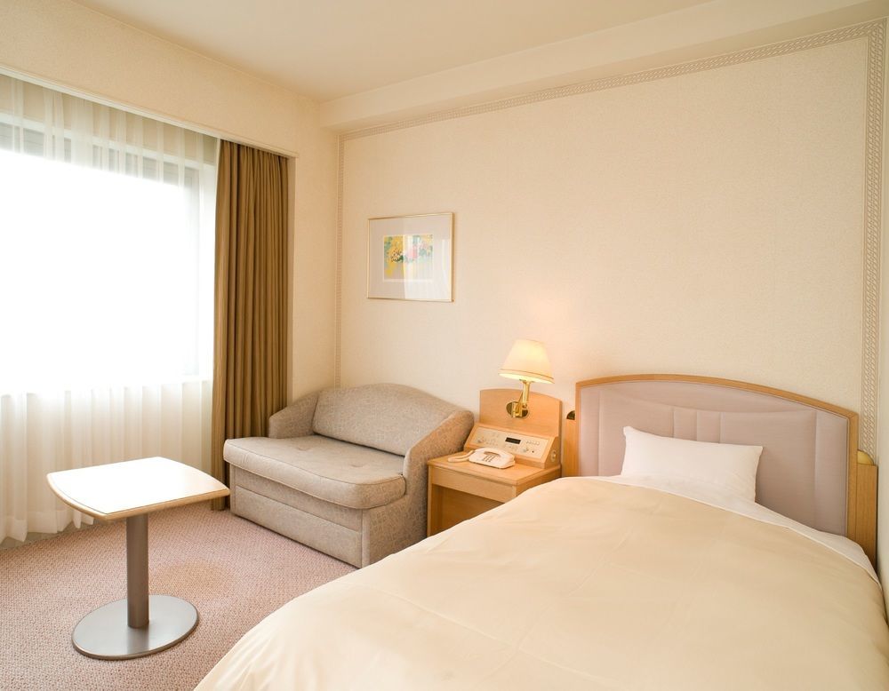 Rihga Royal Hotel Niihama Экстерьер фото